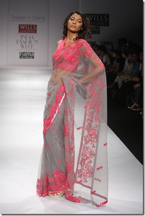 Swapna-And-Seema-Sari-Collection (1) Swapna-And-Seema-Sari-Collection (1)