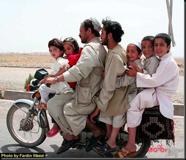 Family-fun-on-motorcycle