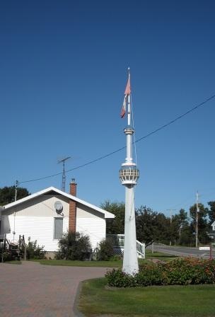 [CN Tower in Galetta[2].jpg]