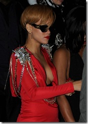 rihanna-saturday-03