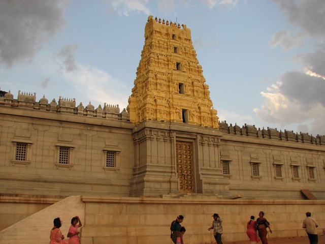 [Lord Kalabhairaveshwara Temple , Adichunchanagiri Math (95 Km from Bangalore ), Karnataka[3].jpg]