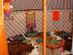 "Het kleine Paradijs" Yurt accommodatie binnen