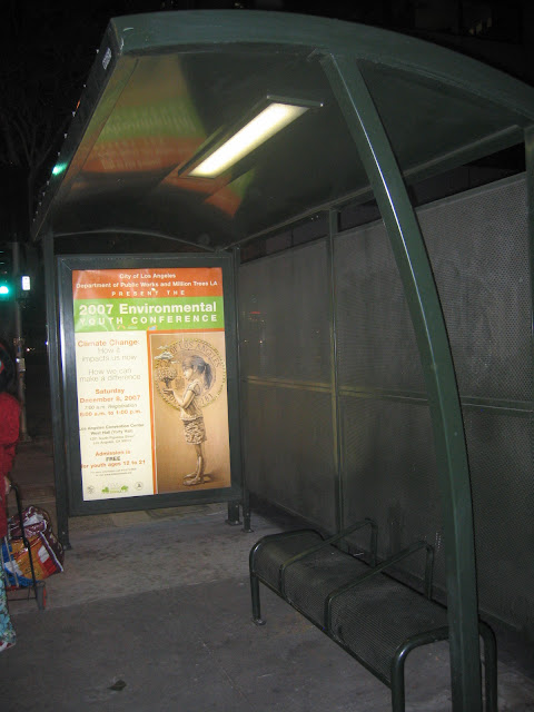 Bus stop Wilshire Boulevard - Downtown Los Angeles