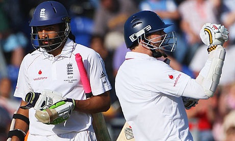 [English Cricket1[2].jpg]