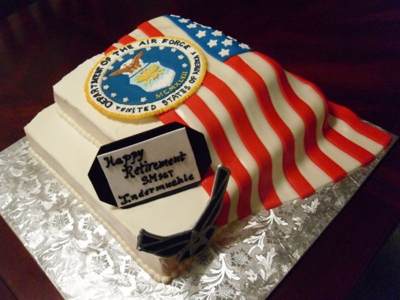 [Air Force Retirment Cake[3].jpg]