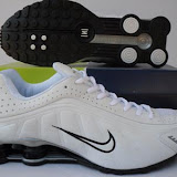 Nike Shox R4 02