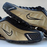 Nike Shox R4 14