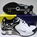 Nike Shox R4 Torch 43