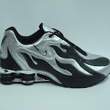 Nike Shox R4 Torch 18