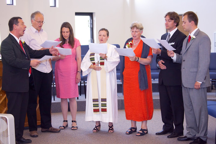 The wedding singers. The wedding singers.