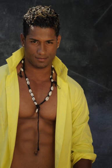 Abs Model Juventino Alexeis Mendoza Ulloa, also known as El Chico Divino
