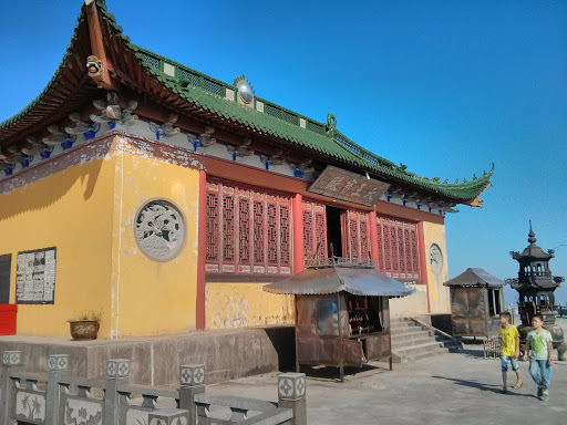 天王宝殿 at 香山寺