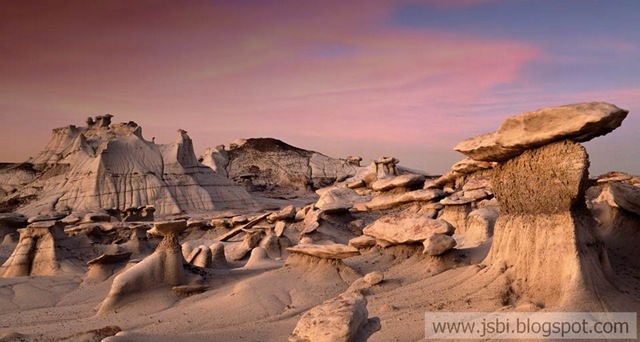 [Badlands_ROW2191840911[2].jpg]