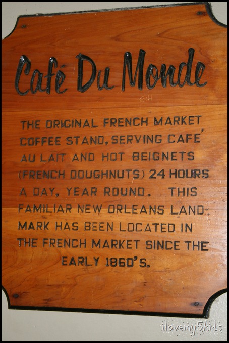 Cafe' Du Monde New Orleans