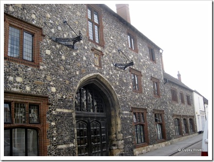 There are many buildings in Canterbury built using the same stones as this.
