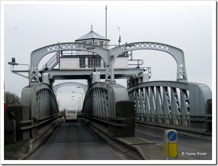 Built in 1897 Cross Keys Swing Bridge spans the River Nene and was originally a road/railway bridge until 1965, when it carries road traffic between Lincolnshire and Norfolk.
