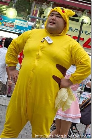 [pikachu_cosplay[4].jpg]