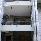 2 floors at the most. 75 rooms in total. This translates to a lot of walking.