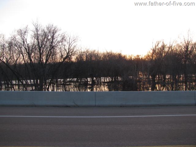 [IMG_0609_640x480[13].jpg]