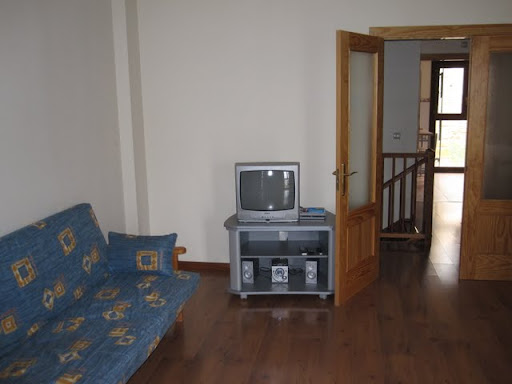 apartamentos turisticos con vistas a los mallos