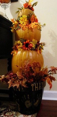 [pumpkin topiary[5].jpg]