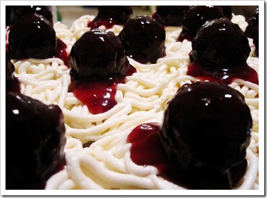 spaghetti cupcakes