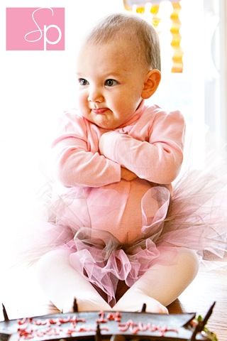 [abbys_1st_birthday-221[4].jpg]