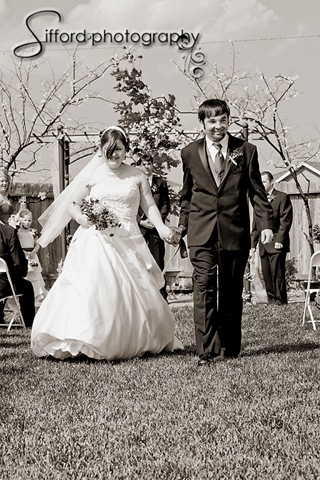 [Linder_Wedding-594mocha[4].jpg]