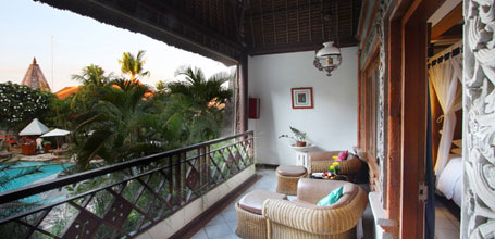 Ramayana Hotel Poolside balcony