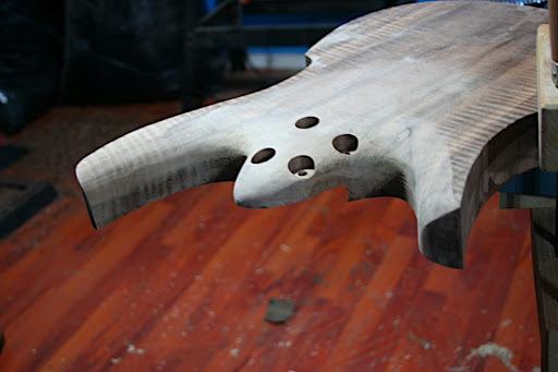 Proto 1's figured walnut is a lot harder to carve than the white limba i used on Proto 2. After carving and sanding, it's lost much of its figured appearance due to dust hiding the wood's grain...