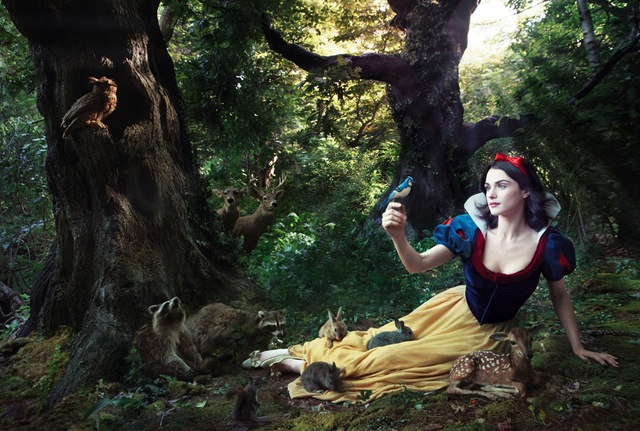 [RachelWeisz-leibovitz1600[4].jpg]