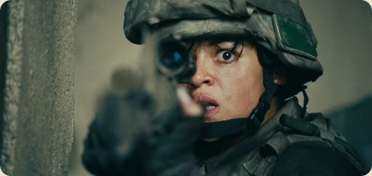 michelle-rodriguez-in-battle-los-angeles