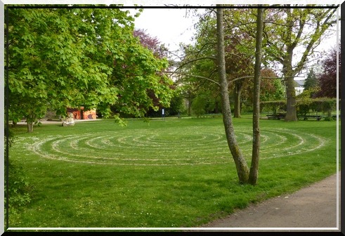 [Labyrinth (Rahmen)[3].jpg]