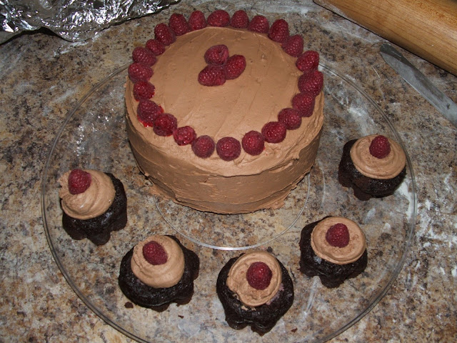 a gourmet cake for my little chef, Liz