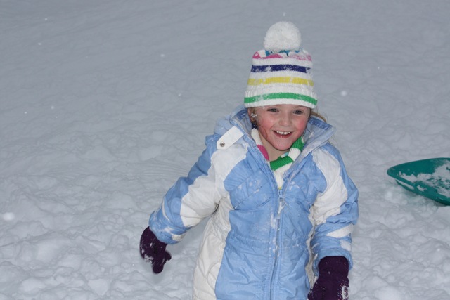 [12-30-09 sledding (69)[2].jpg]
