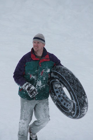 [12-30-09 sledding (112)[2].jpg]