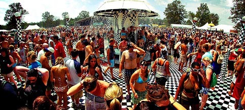 [bonnarroo_drink2.jpg]
