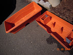 Growbox, soil top and reservoir before snapping together