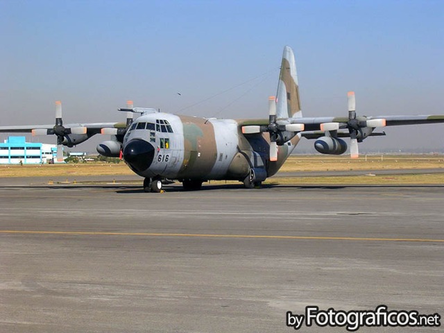 [Fuerza aérea mexicana10[2].jpg]