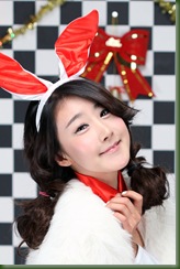 Park-Hyun-Sun-Santa-Bunny-02
