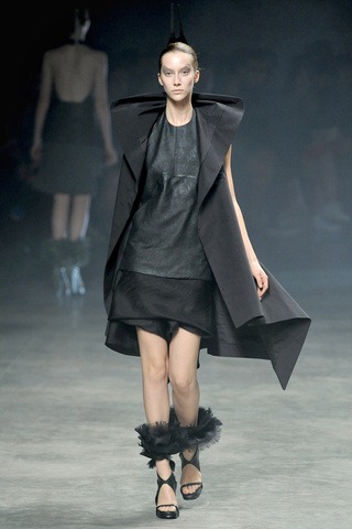 [rick_owens___pasarela_776072418_320x480[1].jpg]