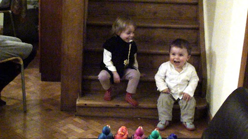 En attendant Noah ... Gabin s'en ai payé une bonne tranche avec sa cousine Mathilde DSC02577.JPG