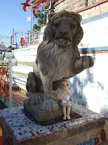 Genevieve and the lion Genevieve and the lion