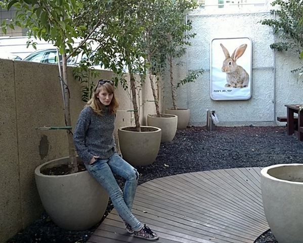 [08122010431[5].jpg]