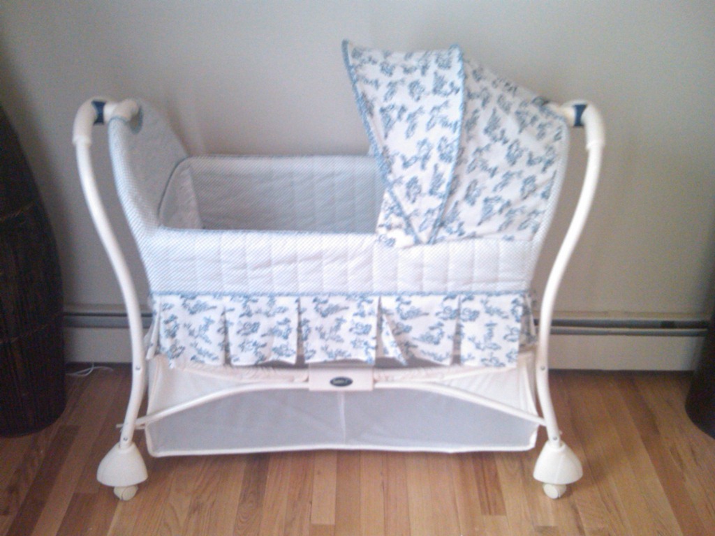 [11.02.12 Bassinet[7].jpg]