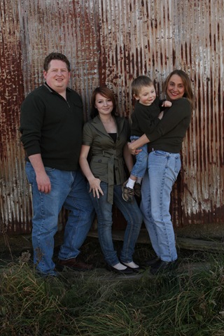 [Family Pictures 2010 155[2].jpg]