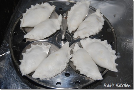 Folded ends and arranged in idly plate