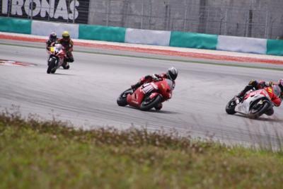 [IMG_0944_400x267[2].jpg]