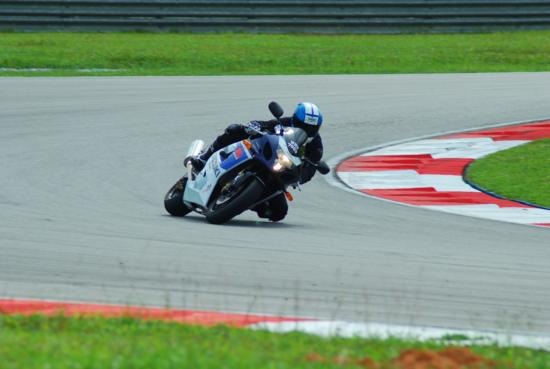 [DSC_0451_550x369[2].jpg]