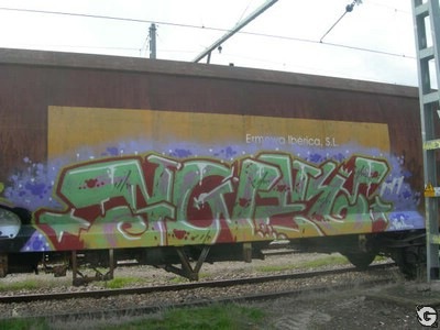 [6105[2].jpg]